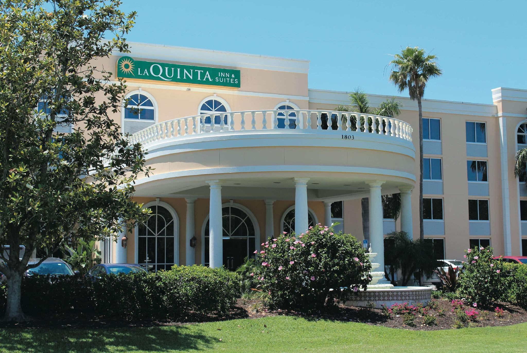 Отель La Quinta By Wyndham Sarasota Downtown Экстерьер фото
